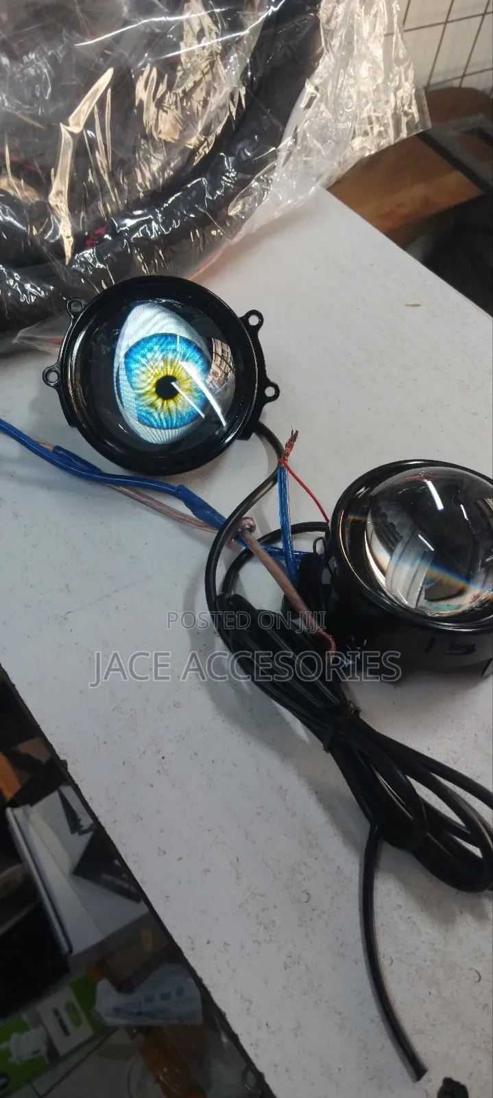 Dynamic Blinking Devil Eyes 3 Inch