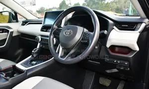 Toyota RAV4 2020 Blue