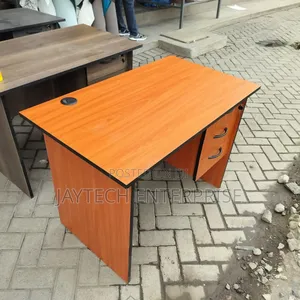 Office Desk 1 MTR