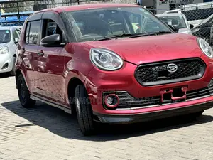 Daihatsu Cast 2018 Red