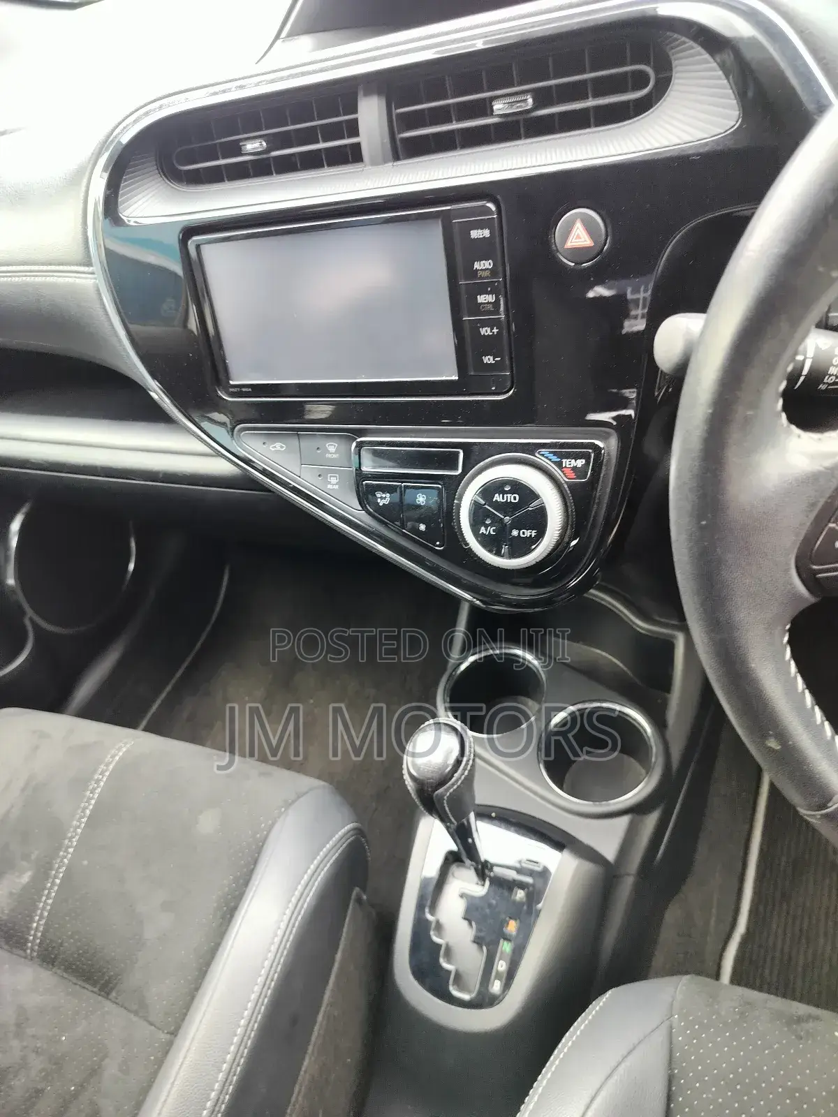 Toyota Aqua 2018 White