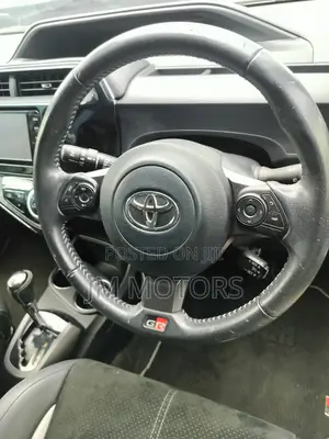 Toyota Aqua 2018 White