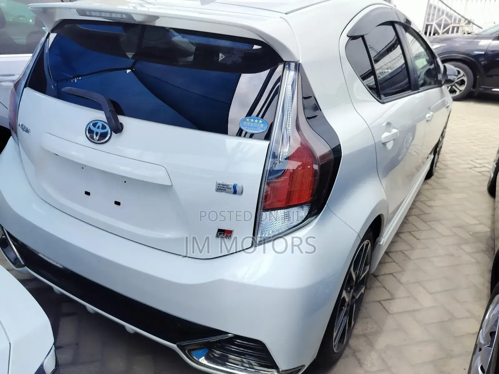 Toyota Aqua 2018 White