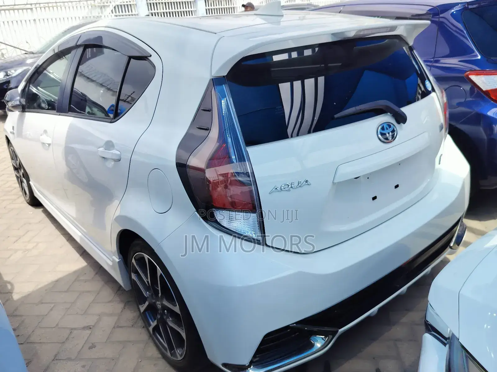 Toyota Aqua 2018 White