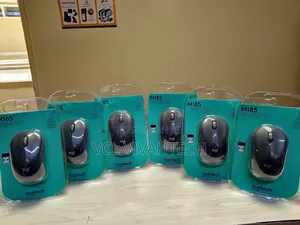 Logitech M185 Plug and Play Wireless Mouse