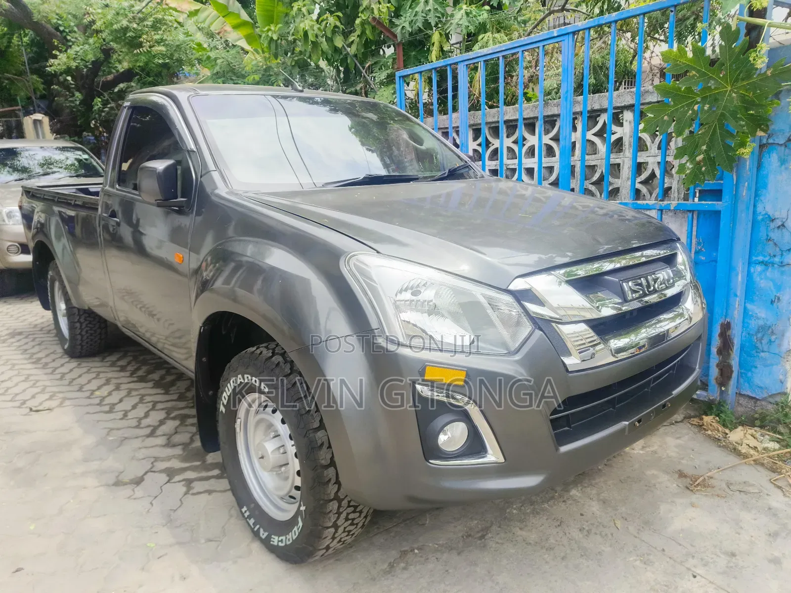 Isuzu D-MAX 2020 Gray