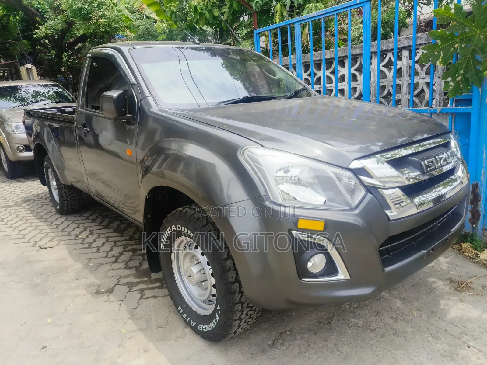 Isuzu D-MAX 2020 Gray