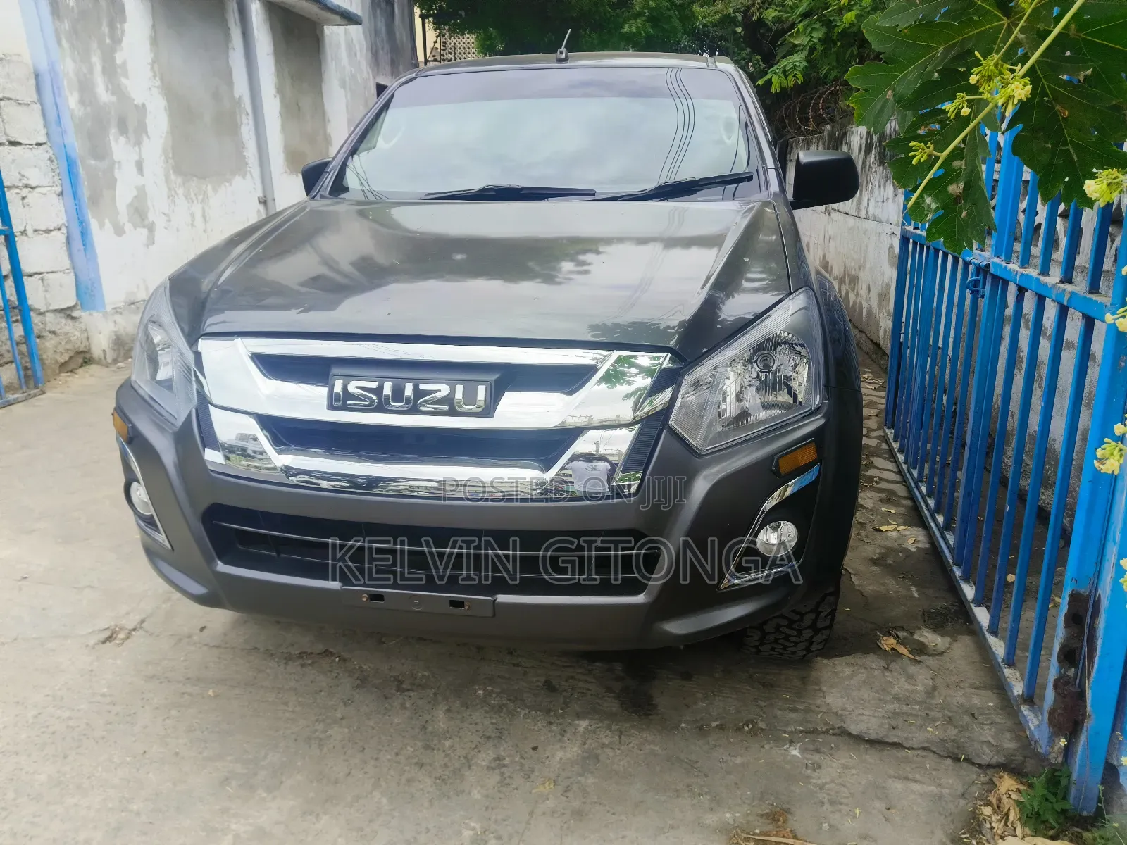 Isuzu D-MAX 2020 Gray