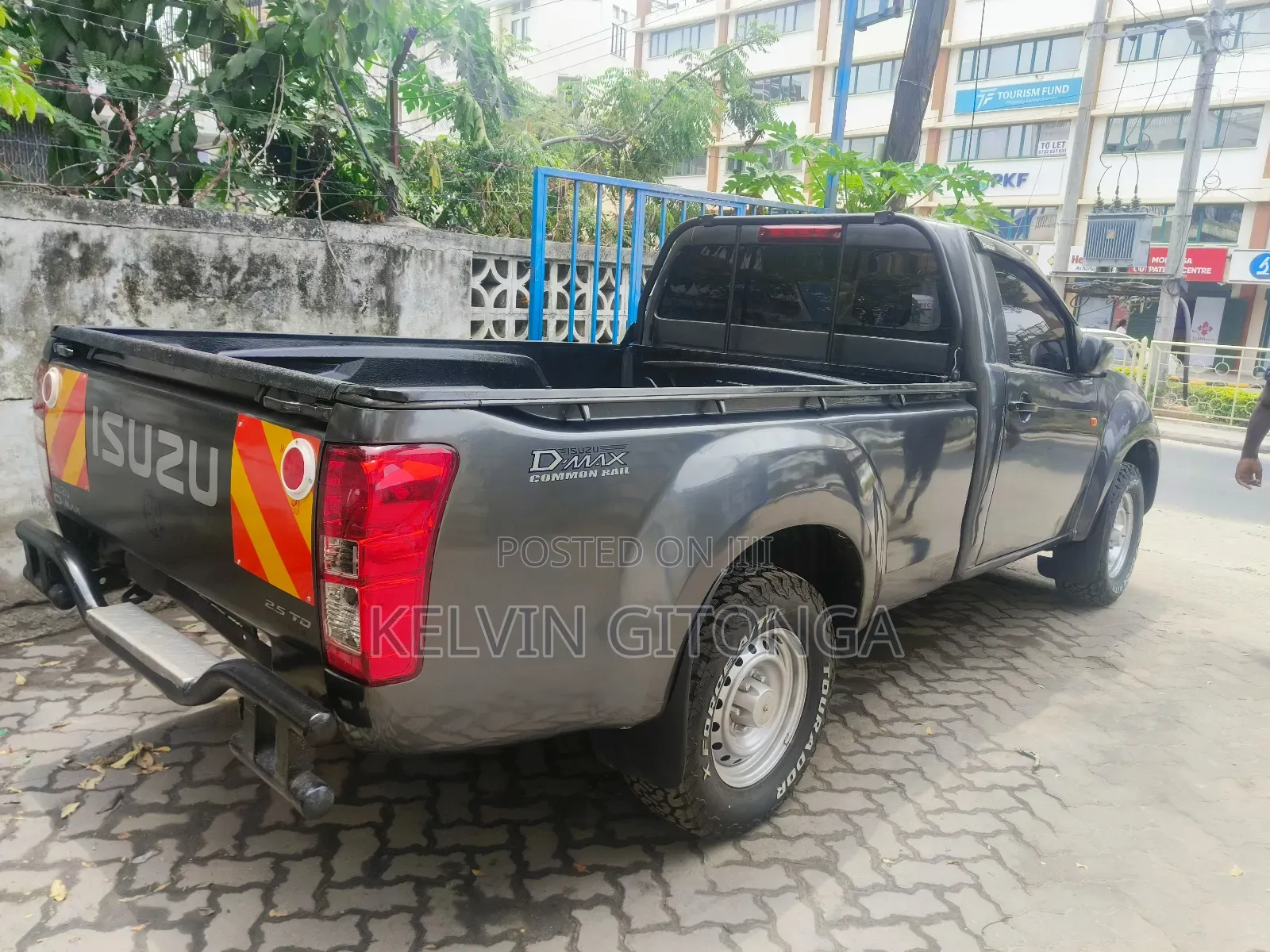 Isuzu D-MAX 2020 Gray