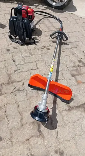 4 Stroke Brush Cutter