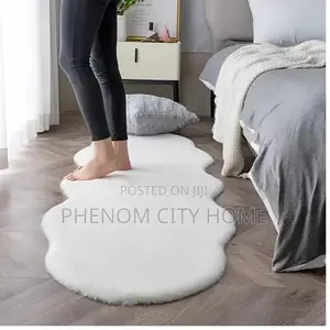 New White Soft Rabbit Fur Bedside Mats