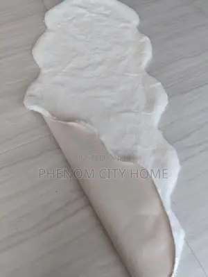 New White Soft Rabbit Fur Bedside Mats