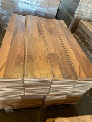 Laminste Flooring Woodlike