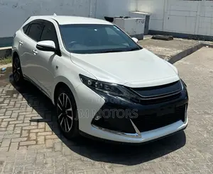 Toyota Harrier 2018