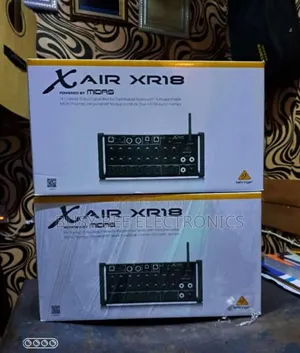 Behringer X Air Xr18- 18-Channel Audio Interface