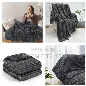 Grey Warm Chunky Throwblankets