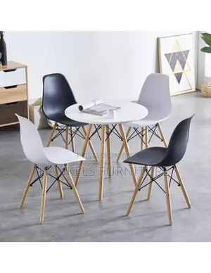 Eames Chair – Modern Seating for Dining and Living Spaces