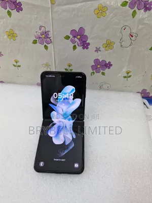 Samsung Galaxy Z Flip4 256 GB Black