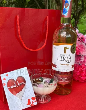 Valentine's Ladie's Scented Candle With Liria Wine