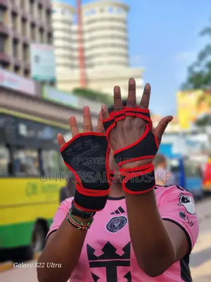 Half Finger Gym Gloves Workout Gloves ^Blue,Red,Black