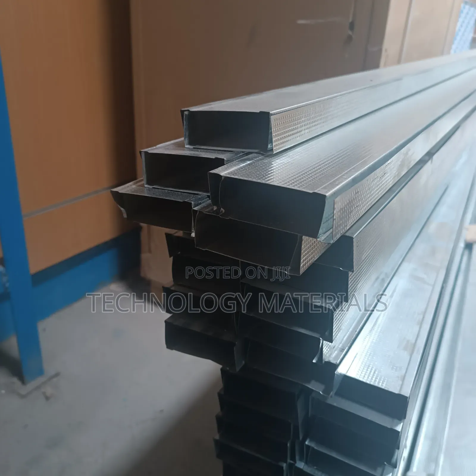 Rail for Gypsum 75mm