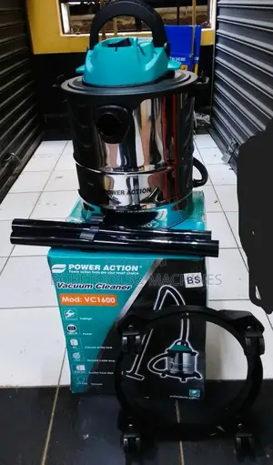 Wet And Dry Vacuum Cleaner 
Volume: 20l
