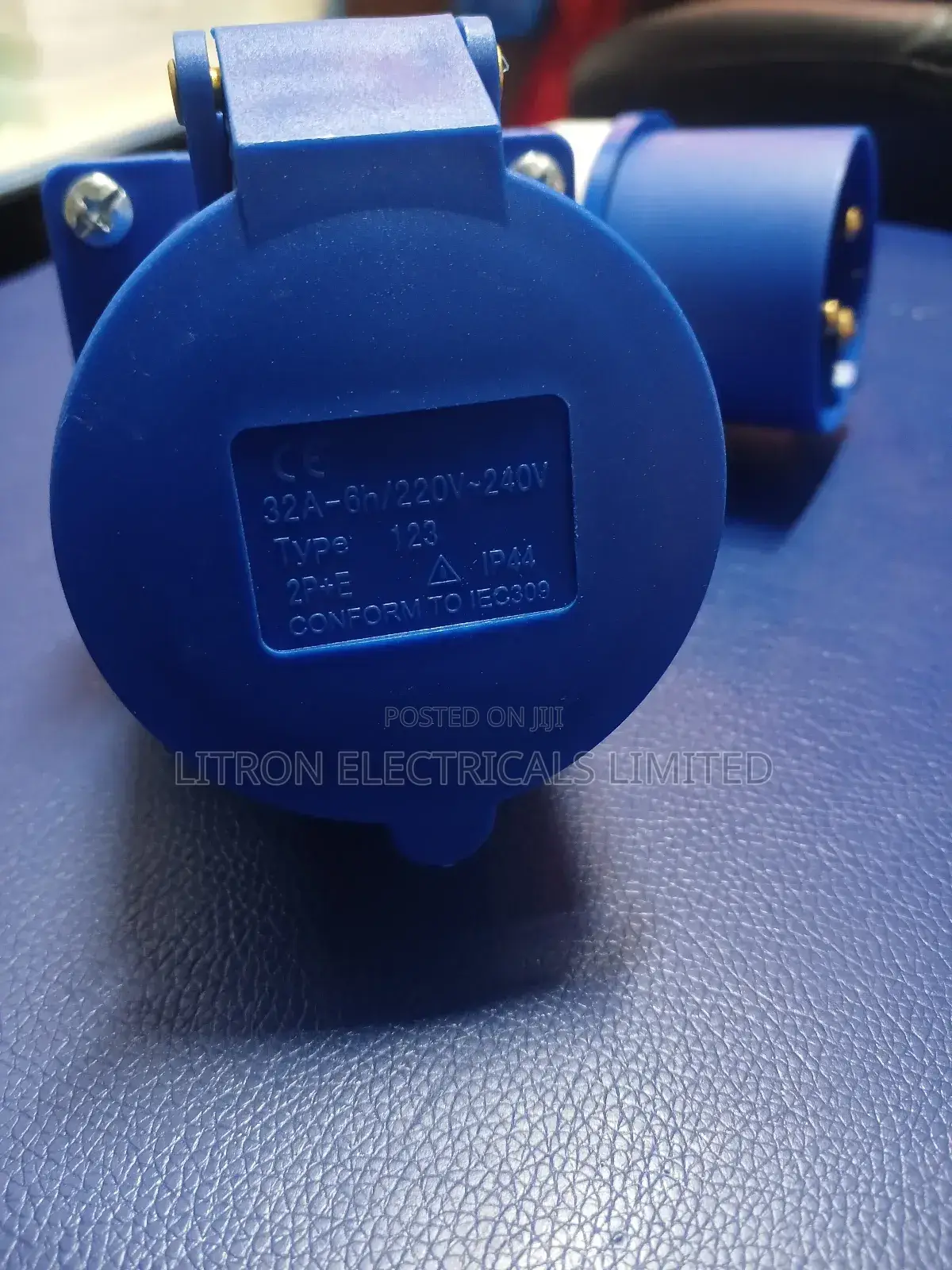 Industrial Plugs