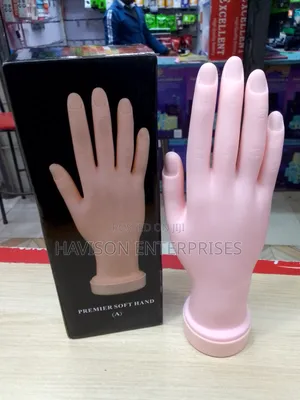 Nails Training Dummy