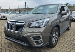 Subaru Forester 2.5i Premium AWD 2018 Gold