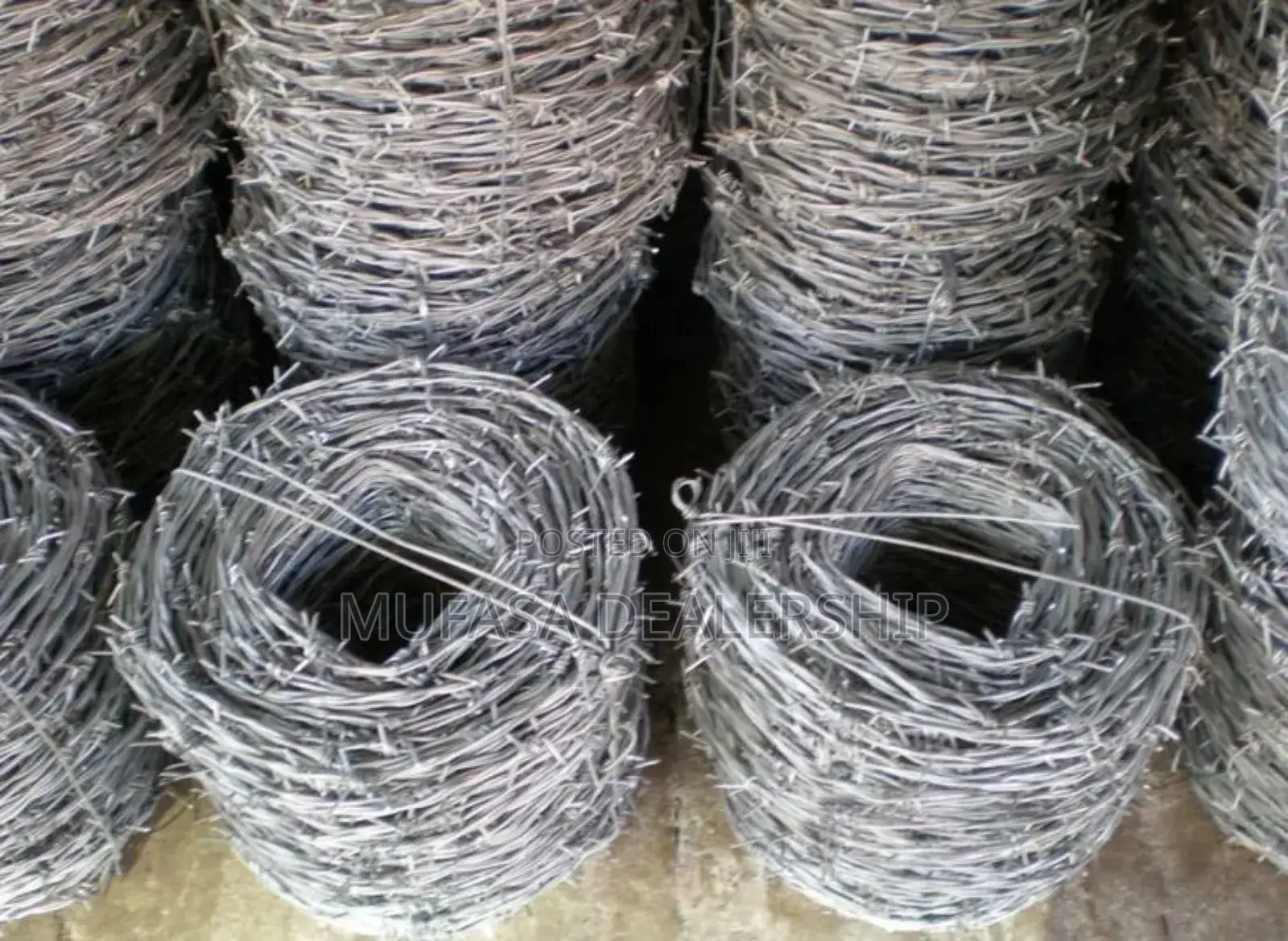 Sharp Spikes Barbed Wire-610m
