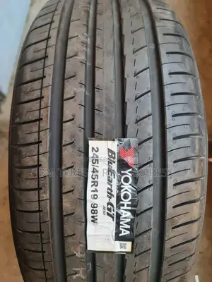 245 /45 R19 YOKOHAMA (Japan) New Technology.