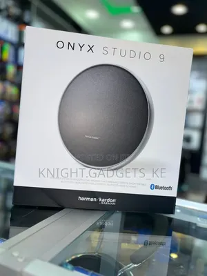 Onyx Studio 9
