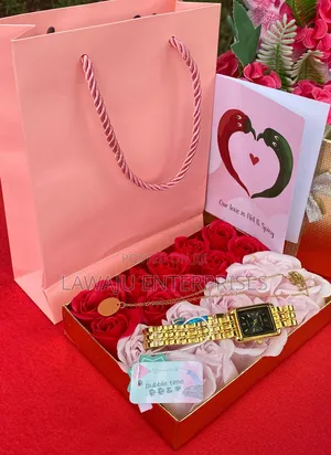 Ladies Golden Watch Valentine's Gift Set