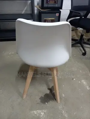 Padded Eames Chair