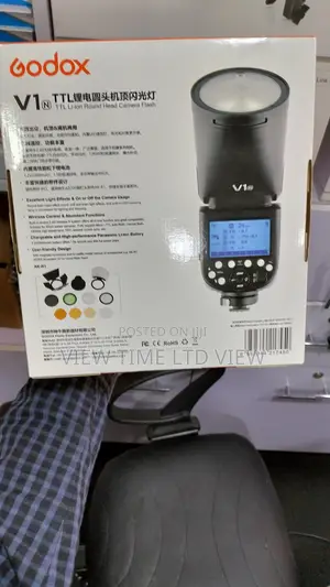Godox V1 Flash Speedlight for Nikon Cameras