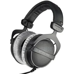 The Studio Legend Dt 770 PRO