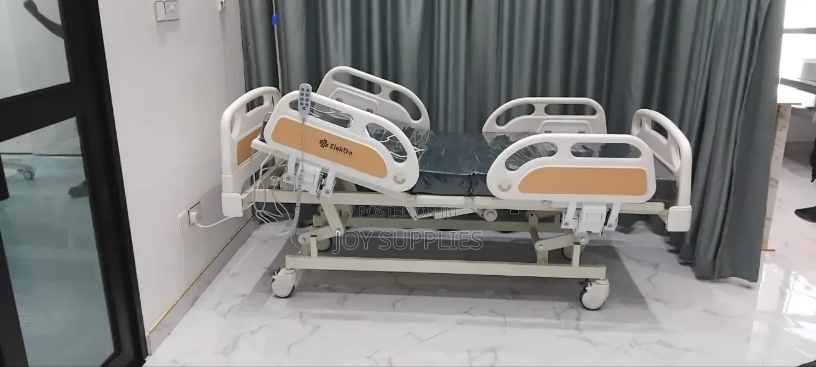 3 Crank Electric Bed