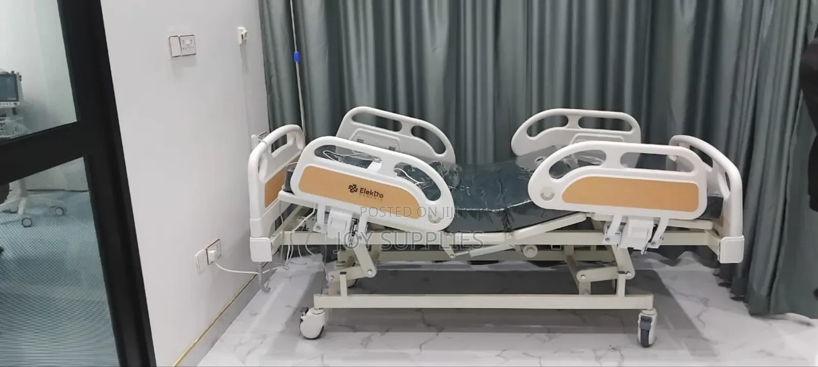 3 Crank Electric Bed