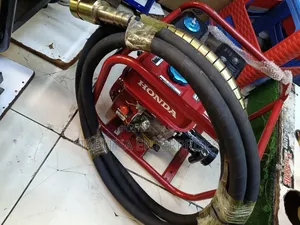 Petrol Vibrator/Poker