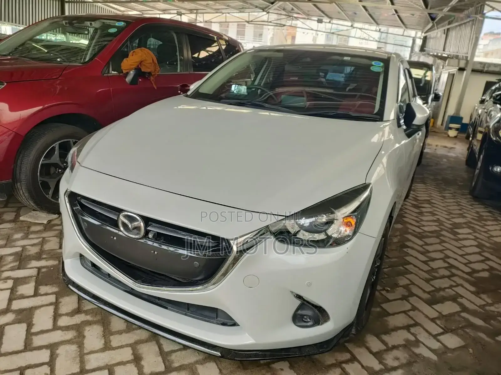 Mazda Demio 2018 Off white