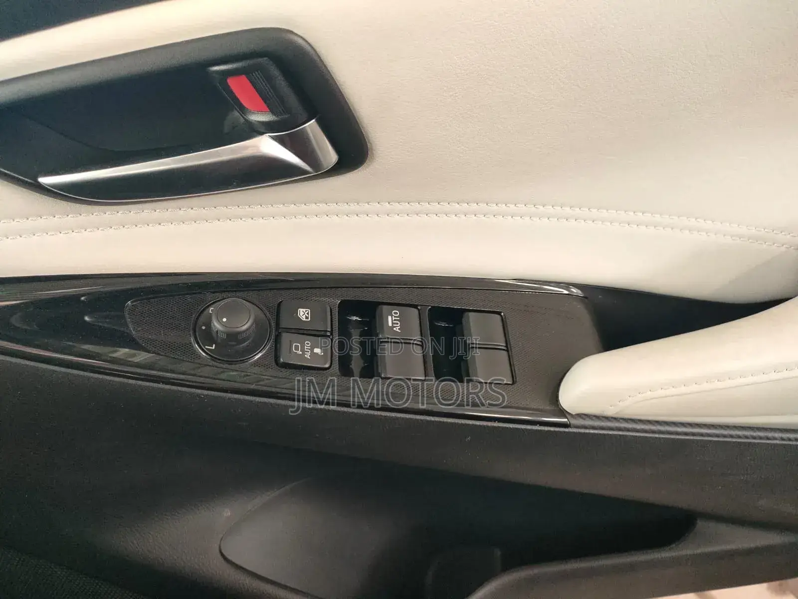 Mazda Demio 2018 Off white