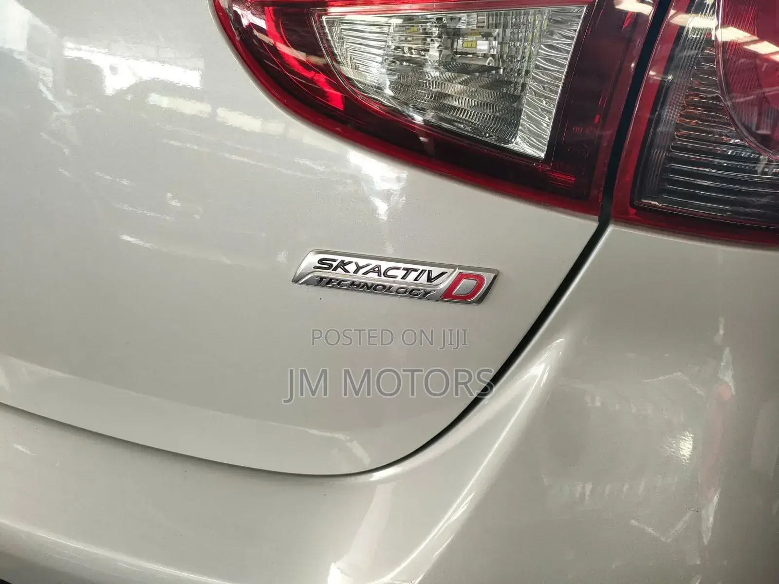 Mazda Demio 2018 Off white