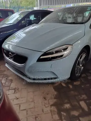 Volvo V40 2017 Off white