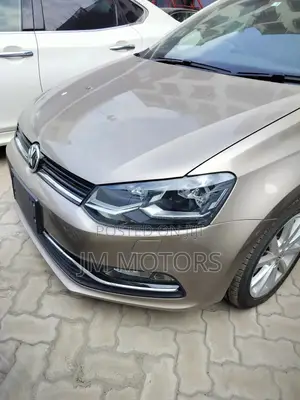 Volkswagen Polo 2017 Gold