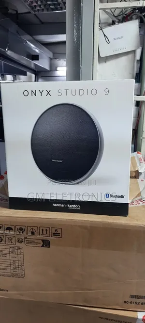 Harman Kardon Onyx Studio 9.