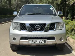 Nissan Pathfinder 2.5 dCi Comfort 2008 Silver