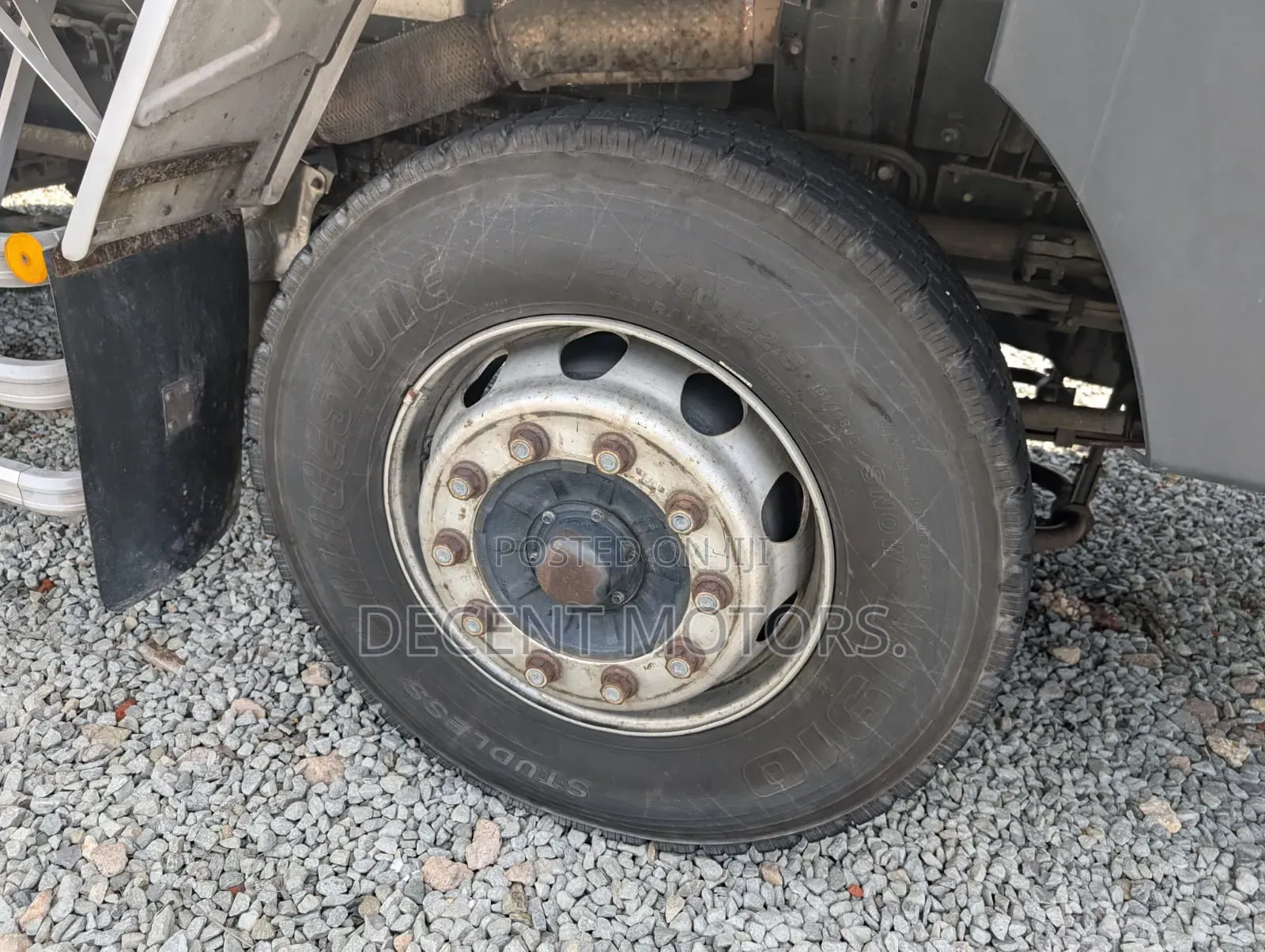 40ft Isuzu Lorry
