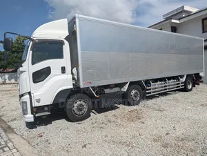 40ft Isuzu Lorry