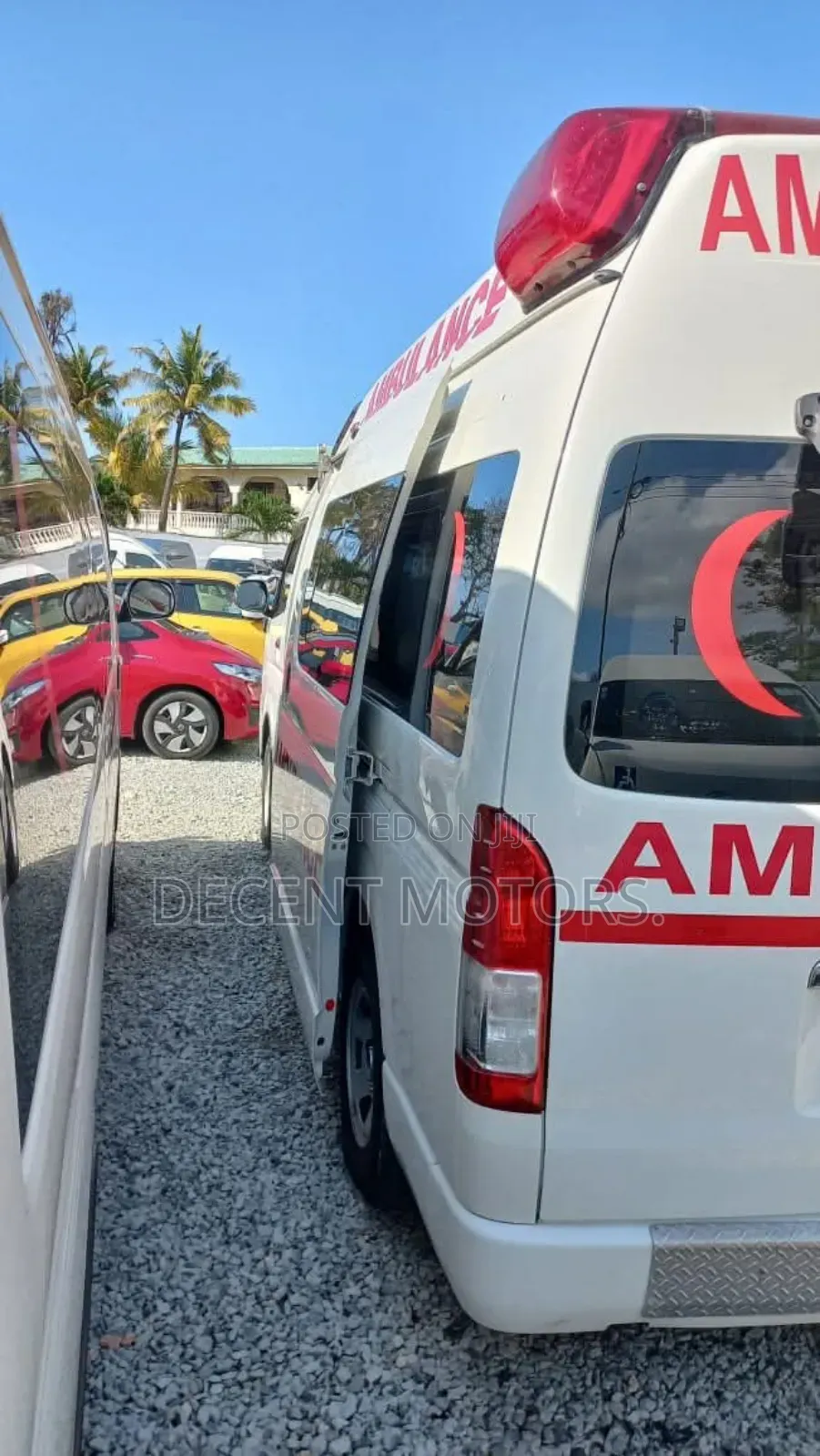 Toyota HiAce 2018 White