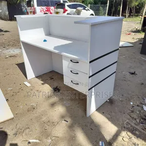 Modern Office Reception Desk 1.4 MTR